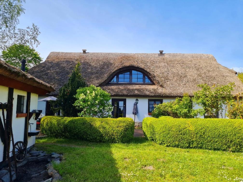 Apartment Alte Und Neue Buednerei Gross Zicker